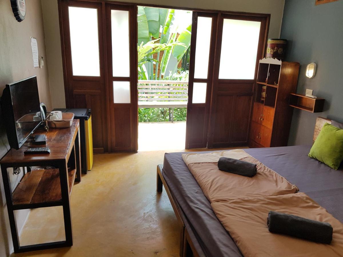 Slow Life Sabaidee Pai Exterior photo